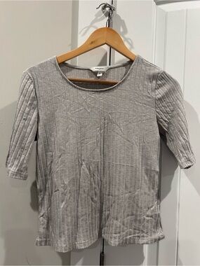 Banana Republic Light Gray Ribbed Short Sleeve Tee